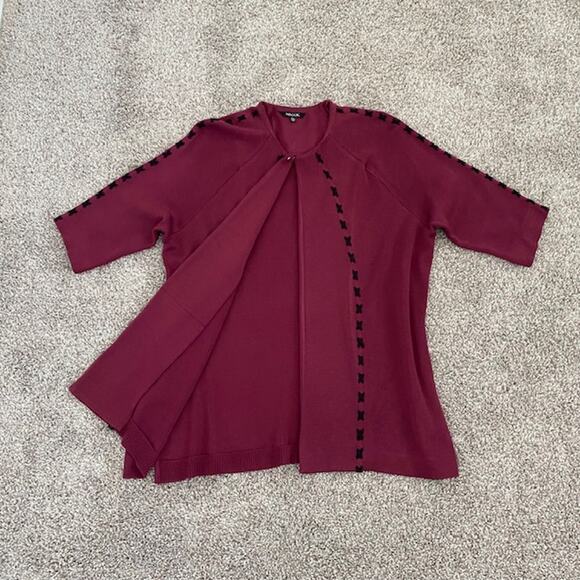 Misook Knit Tunic Cardigan Burgundy Hook Closure X Stitch Half Sleeve Women PXL - Picture 1 of 13